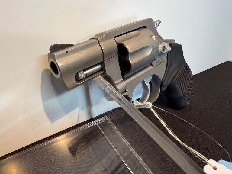 Taurus 856 Revolver