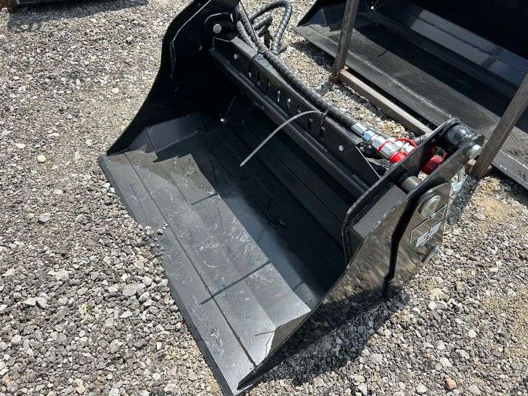 2025 GIYI Unused GY-XKH39F Mini Skid Steer 4 in 1 Bucket image