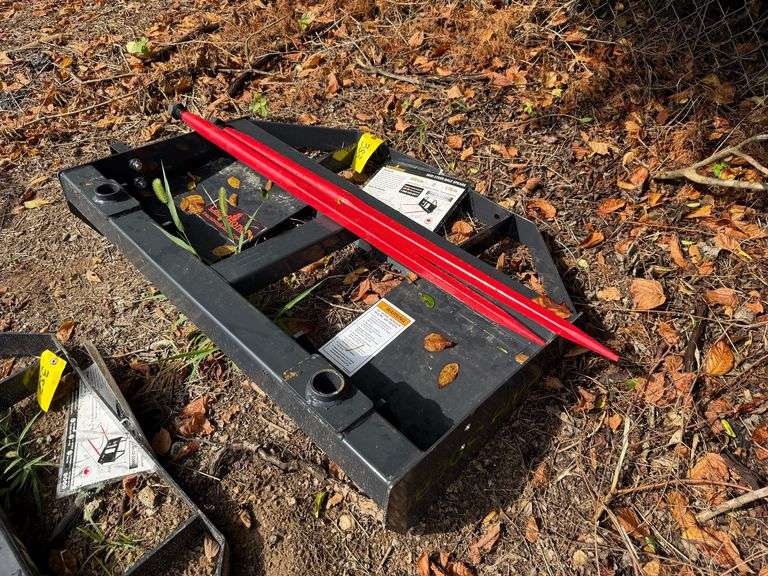 2025 Landhonor Unused BS-12-2500G Skidsteer Bale Spear