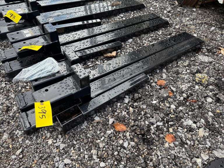 2025 Wolverine Unused TF2-66-4000G Non-Adjustable Clip on Pallet Forks image