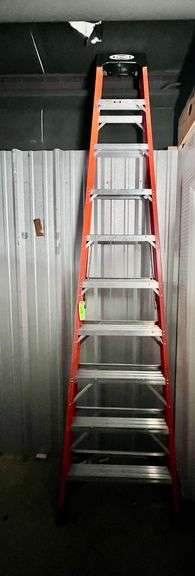 10 ft ladder image