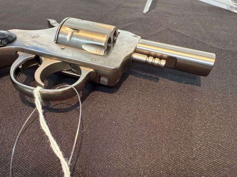 Harrington & Richardson 733 Revolver