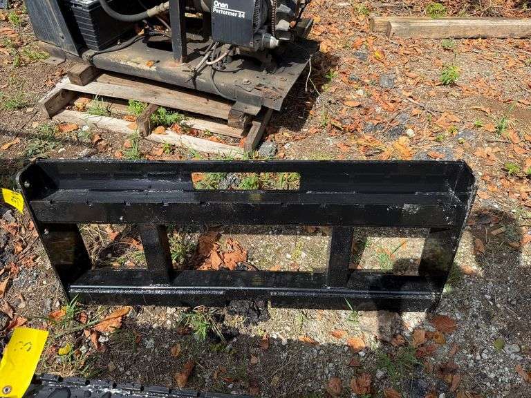 2025 Wolverine Unused PFF2-13-45W Skidsteer Pallet Fork Frame image