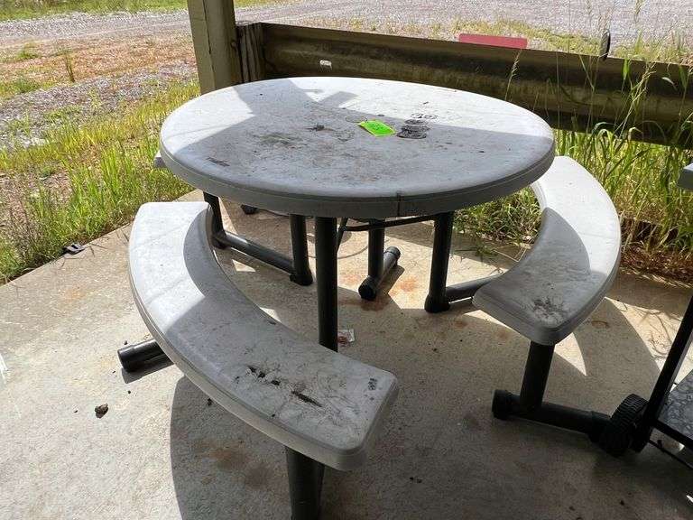 Lifetime Picnic Table (foldable) image