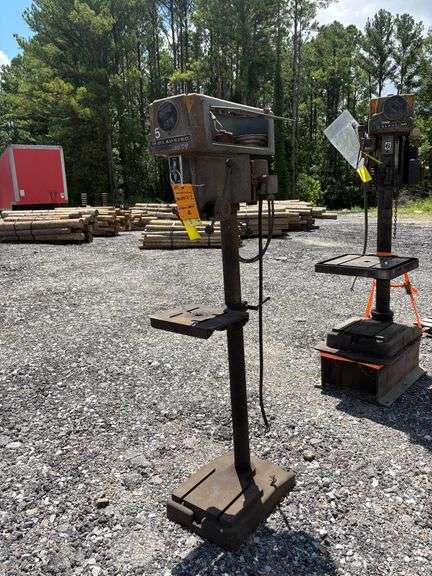 Clausing 1643 Vertical Drill Press image