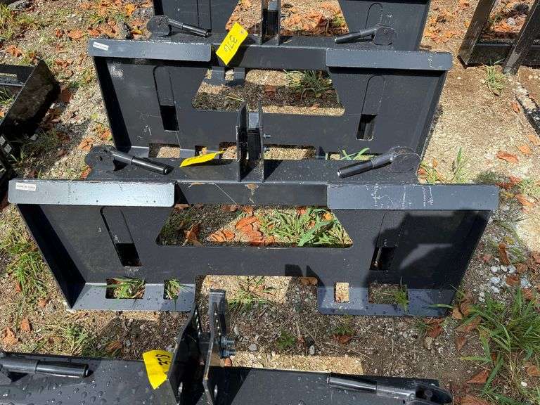 2025 Wolverine Unused PT-16-01C Skidsteer 3pt Quick Hitch image