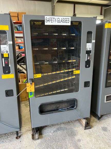 Supply Pro Vending Machine image