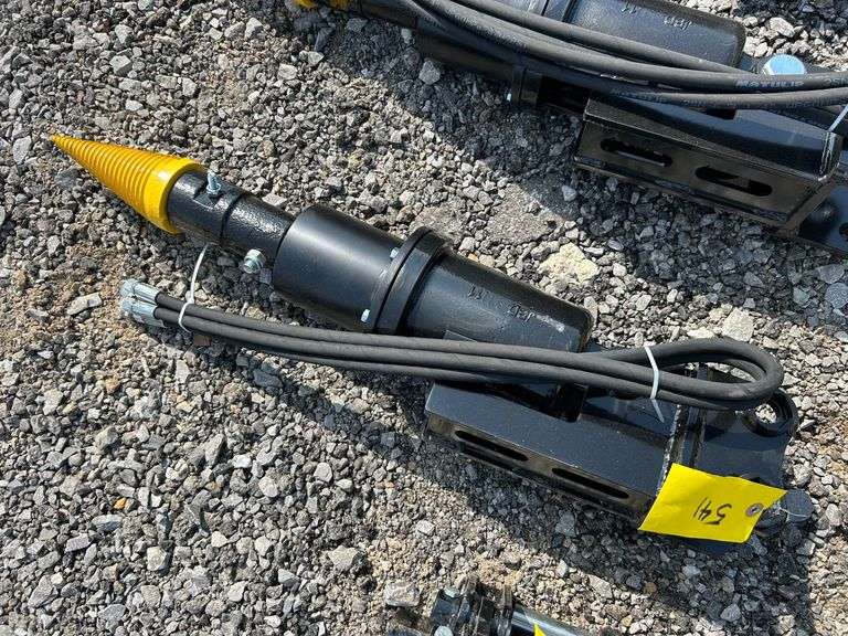 2025 GIYI Unused Mini-Excavator Hydraulic Wood Splitter image