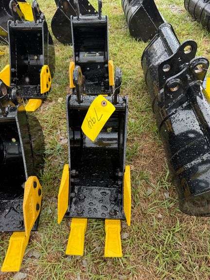 2025 Youert Unused Mini-Excavator Bucket image