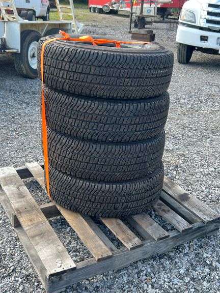 Lot - (4) Michelin LTX 17" Tires image