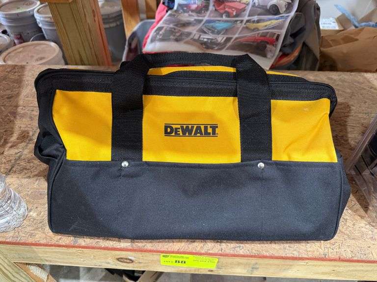 New Dewalt 22in Carry Case image