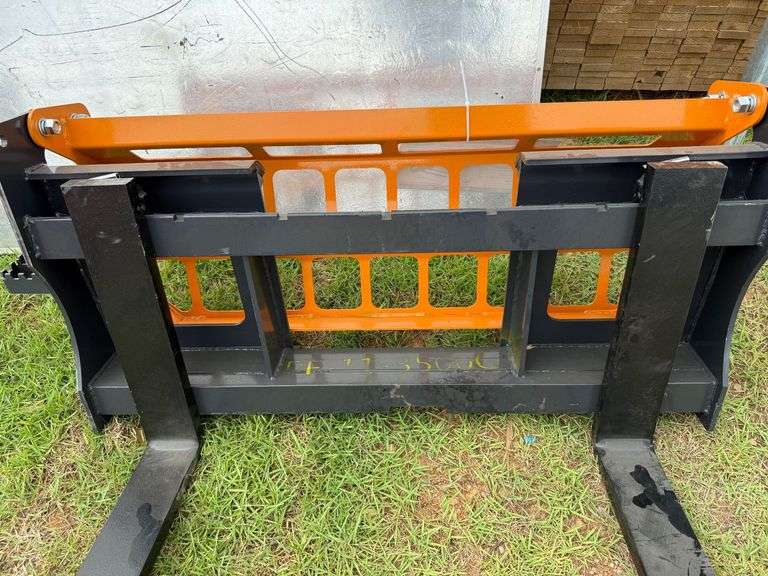 2025 Landhonor Unused PF-11-3500G Skidsteer Pallet Forks