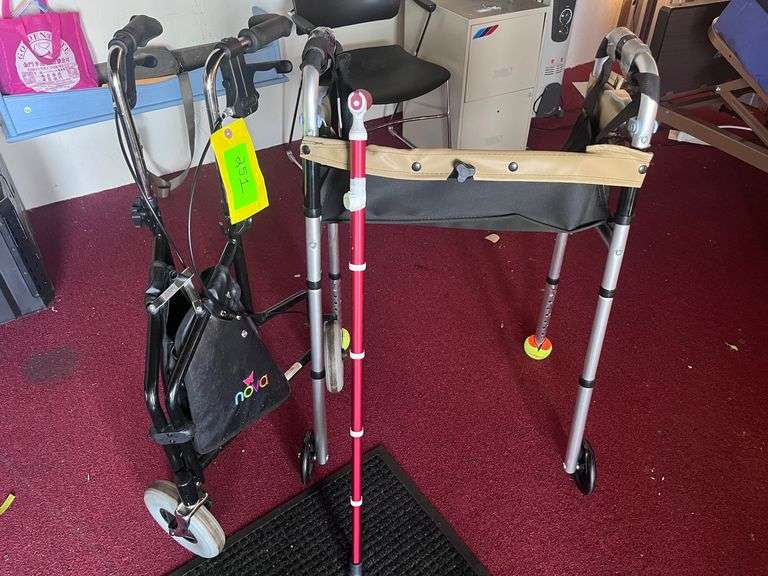 Nova Rolator/Walking Stick image