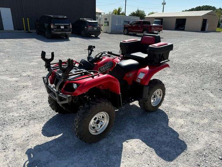 Grizzly 660 Four Wheeler with Gun Rack and Back Seat image