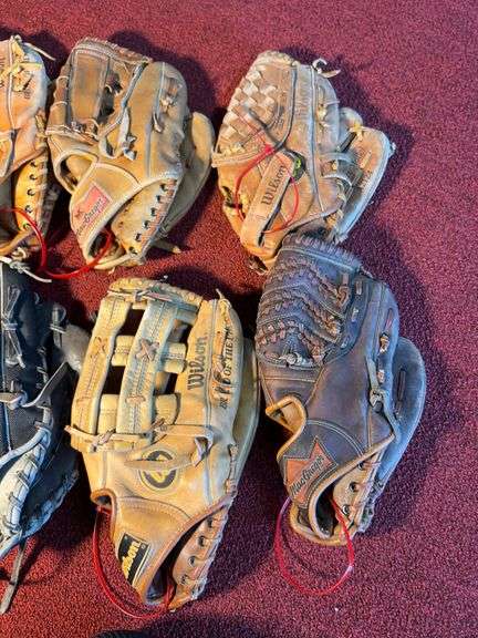 (9) Baseball gloves
