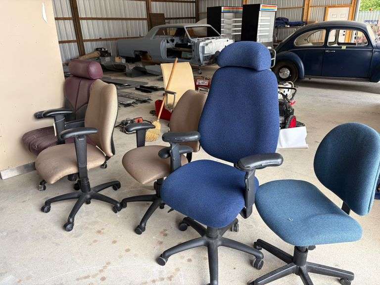 Rolling Office Chairs-5 Assorted image