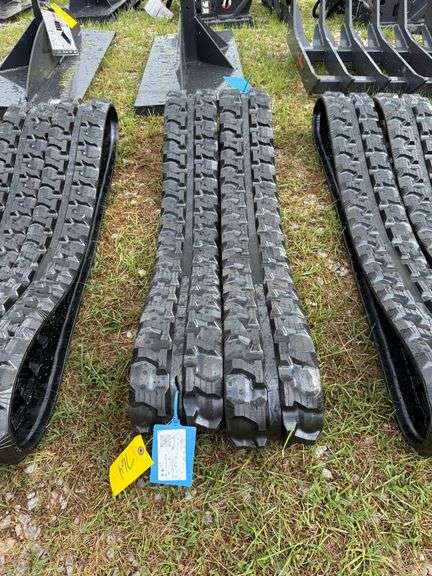 2025 Youert Unused Tracks - Pair image
