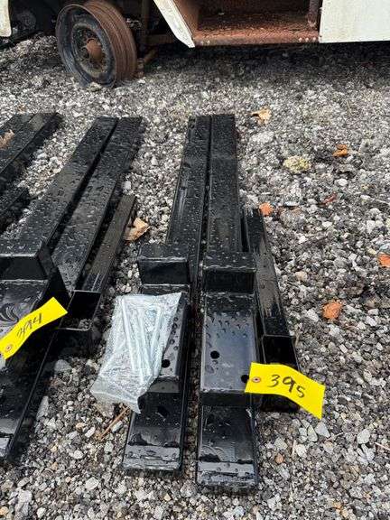 2025 Wolverine Unused TF2-66-4000G Non-Adjustable Clip on Pallet Forks