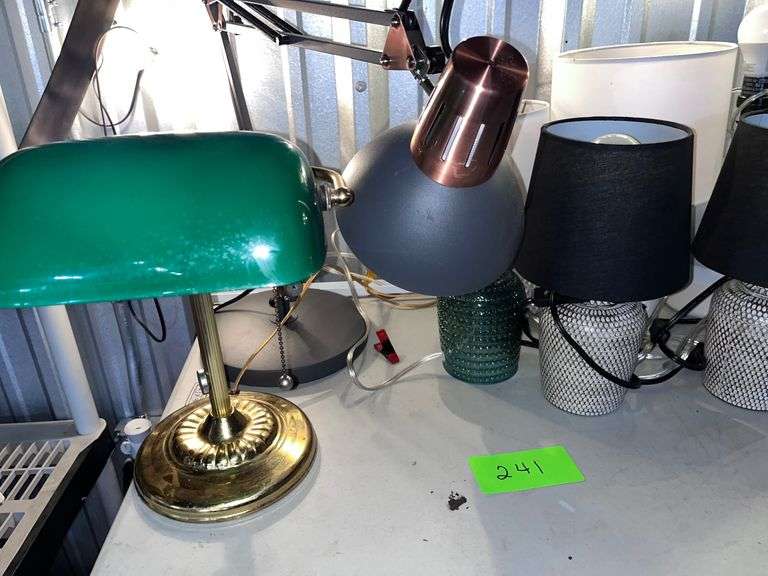 Table with all lamps on top