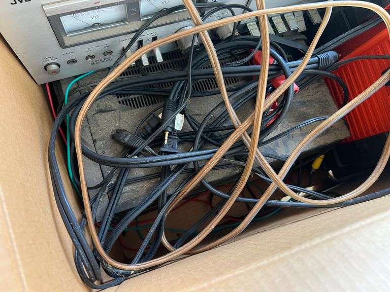 Electronic Equipment / Pallet of boxes, misc