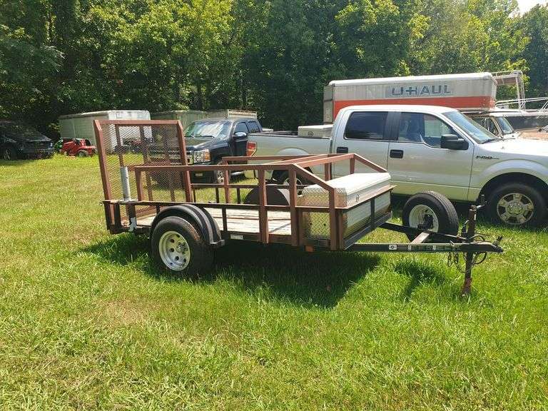 Utility Trailer with hoist