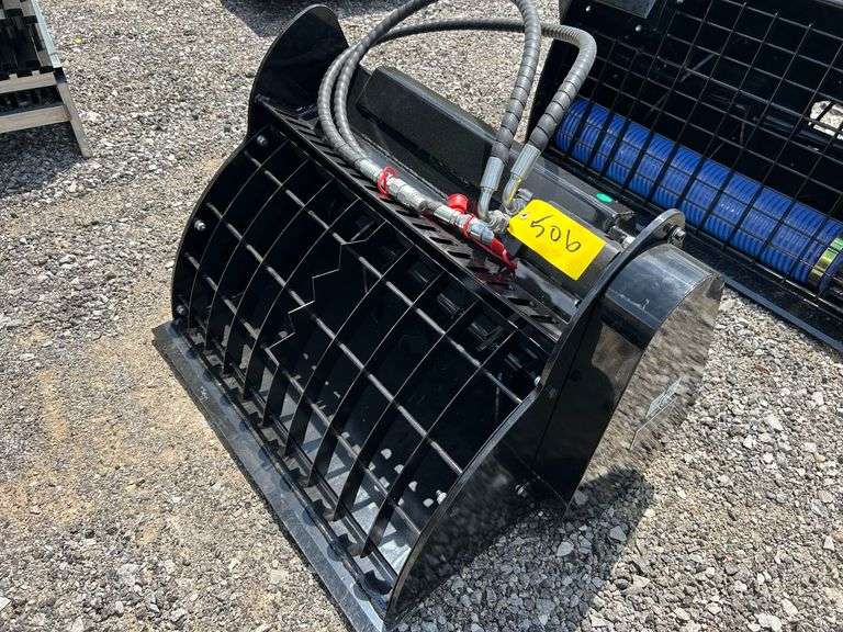2025 GIYI Unused GY-JBD  Mini Skid Steer Mixing Bucket image