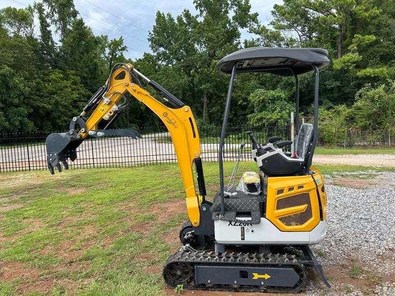 2025 CFG Industrial Unused XZ20R Mini Excavator image