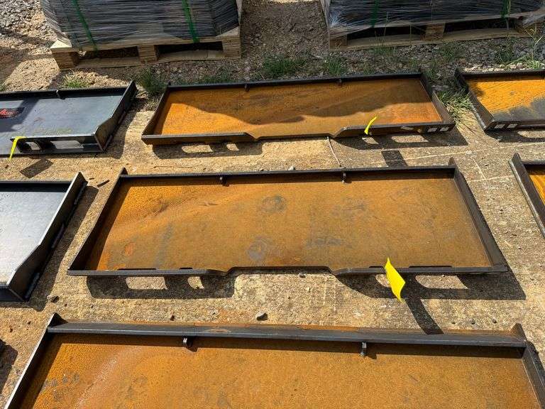 2025 Wolverine Unused QMP2-16-12T Skidsteer Plate image