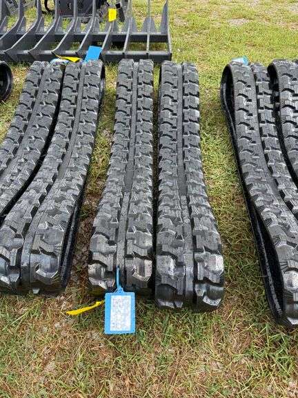 2025 Youert Unused Tracks - Pair image