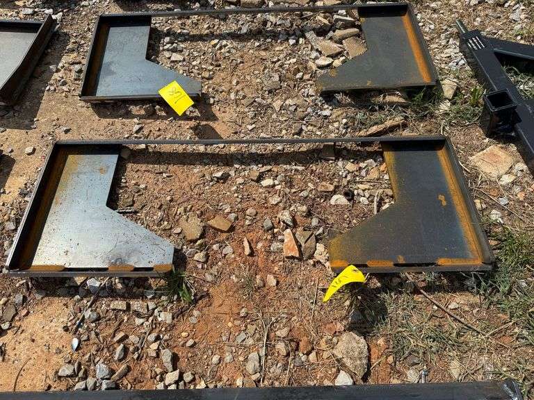 2025 Wolverine Unused QMP1-16-10T Skidsteer Plate image