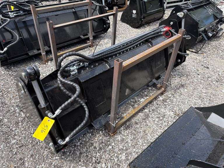 2025 GIYI Unused GY-KH72F Skid Steer 4 in 1 Combination Bucket