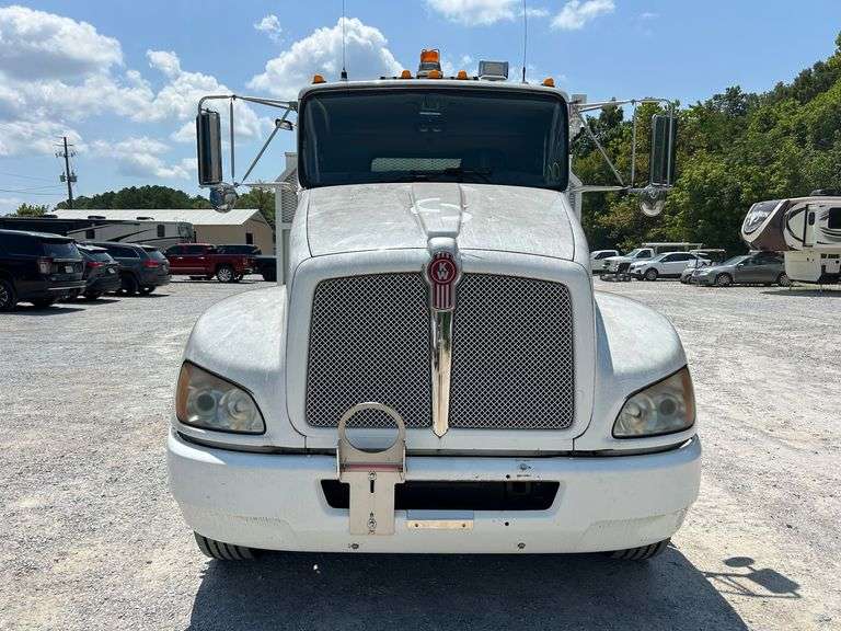 2010 Kenworth T370 Vac Truck
