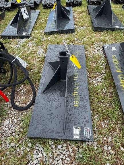 2025 Landhonor Unused UHA-16-3000G Skidsteer Universal Hitch Adapter