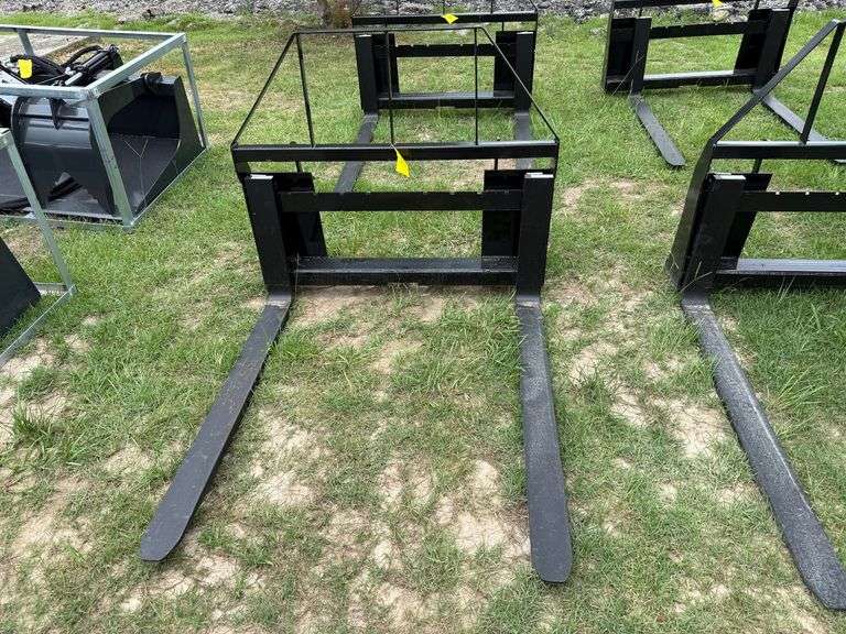 2025 Mower King Unused SA Skidsteer Pallet Forks image