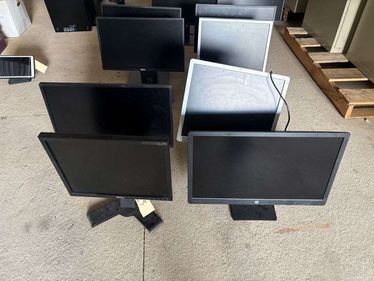 2 Dell Desktop Computer Screens and 2 HP image