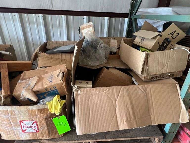 Pallet of misc reel parts image