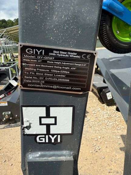 2025 GIYI Unused GY-GR87 Skidsteer Grader