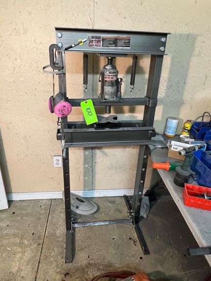 Central Machinery 40,000# Capacity Shop Press image