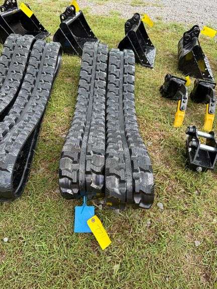 2025 Youert Unused Tracks - Pair image