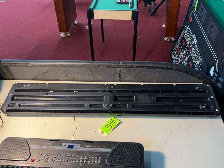 (2) Keyboards (no cords)
