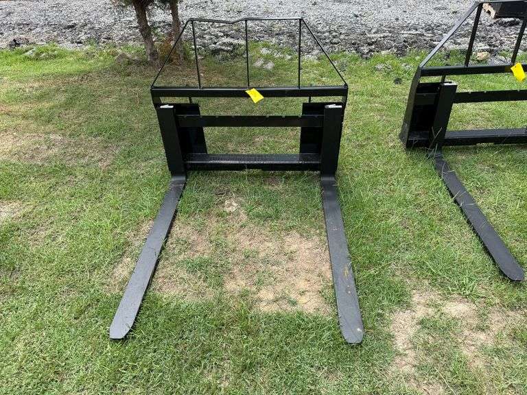 2025 Mower King Unused SA Skidsteer Pallet Forks image