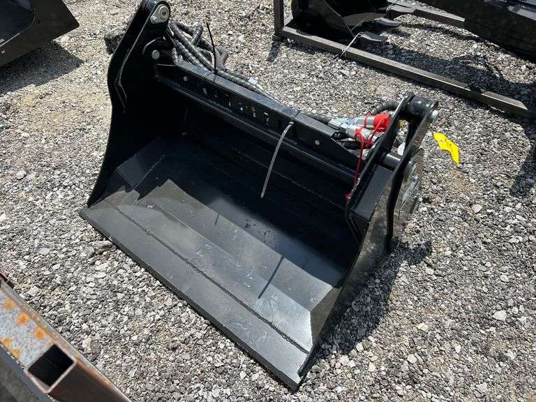 2025 GIYI Unused GY-XKH39F Mini Skid Steer 4 in 1 Bucket image
