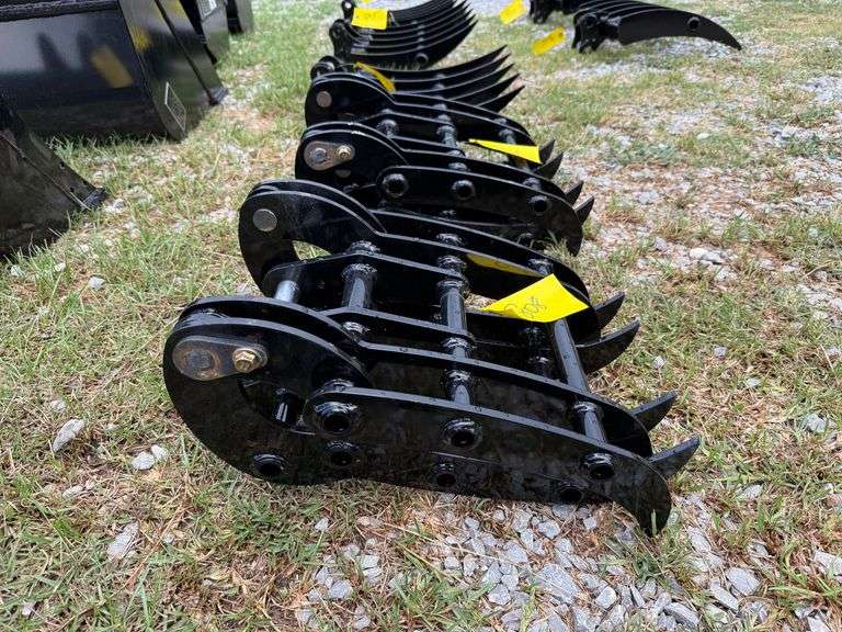 2025 Youert Unused Mini-Excavator Grapple image