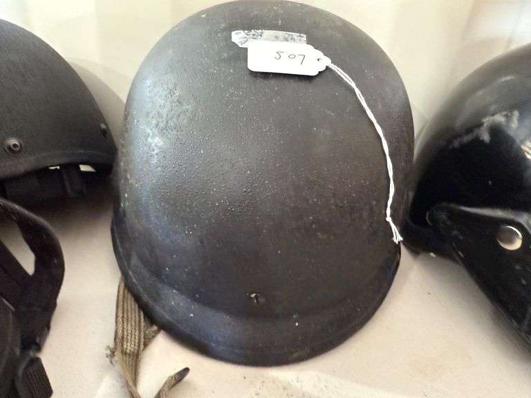 Combat Helmet - Size: L image