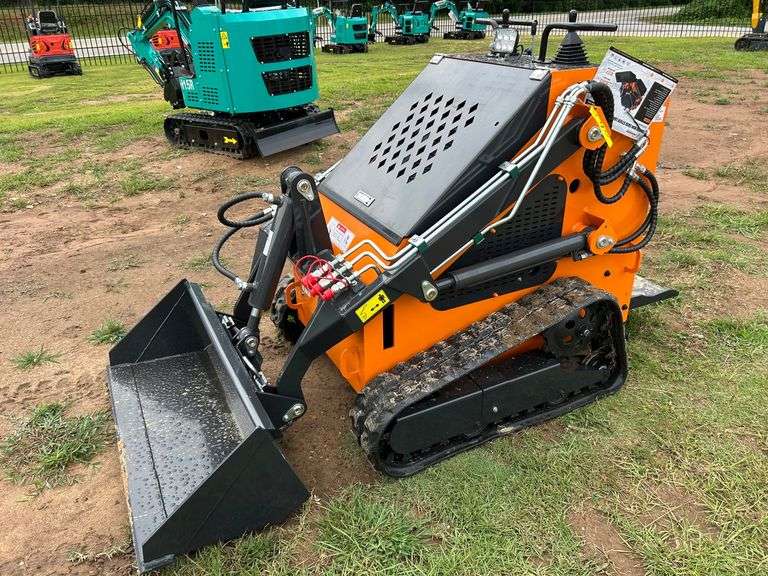 2025 Landhero Unused LDH-T460 Mini-Track Loader image