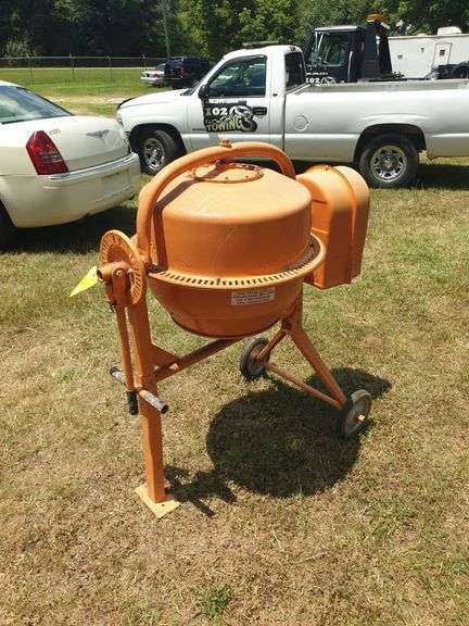 Cement Mixer - NEW! image
