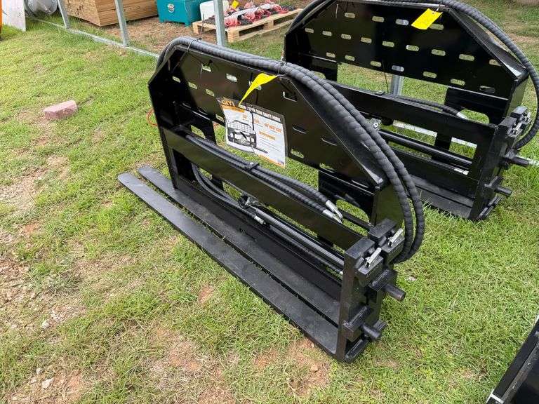 2025 GIYI Unused GYD-CYHC Skidsteer Side Shift Pallet Forks