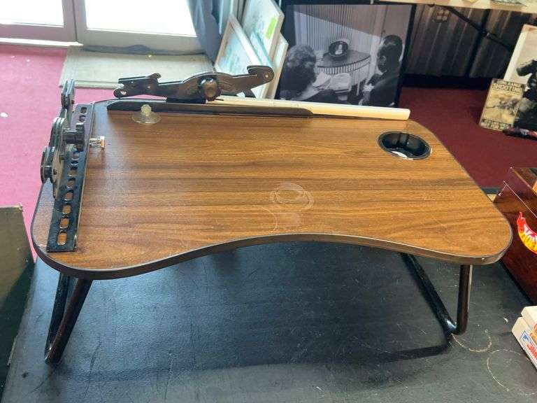 (5) Various size arm chair trays