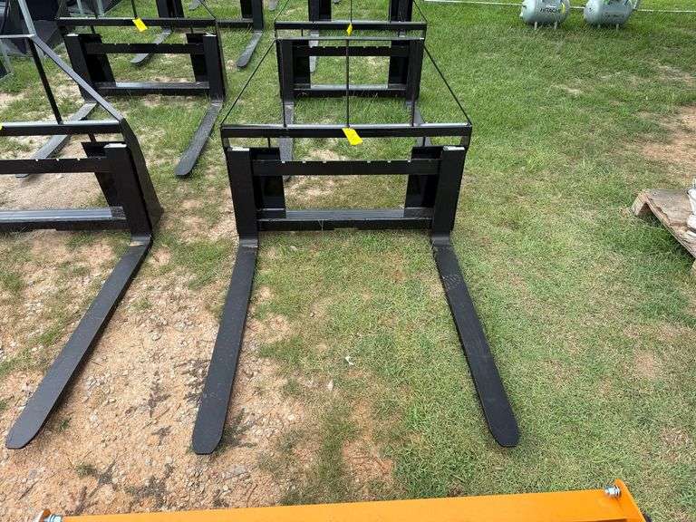 2025 Mower King Unused SA Skidsteer Pallet Forks image