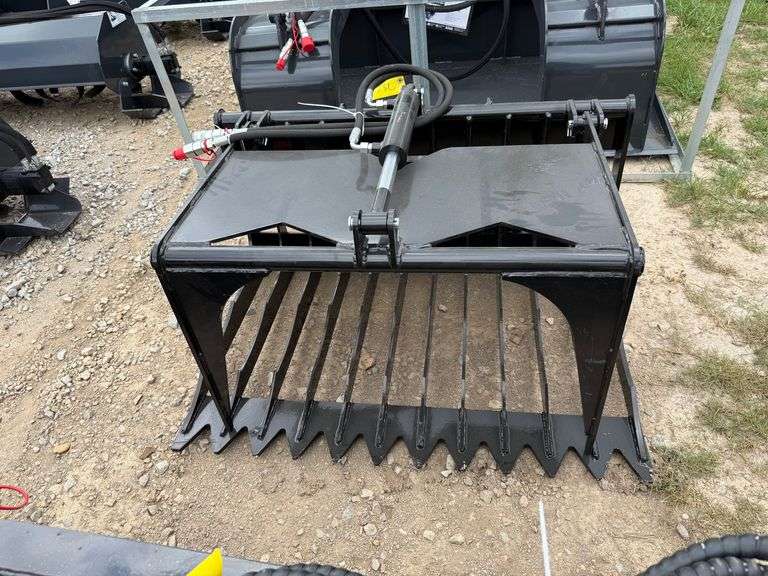 2025 GIYI Unused GY-HWG44C Mini-Skidsteer Hollow Wood Grabber image